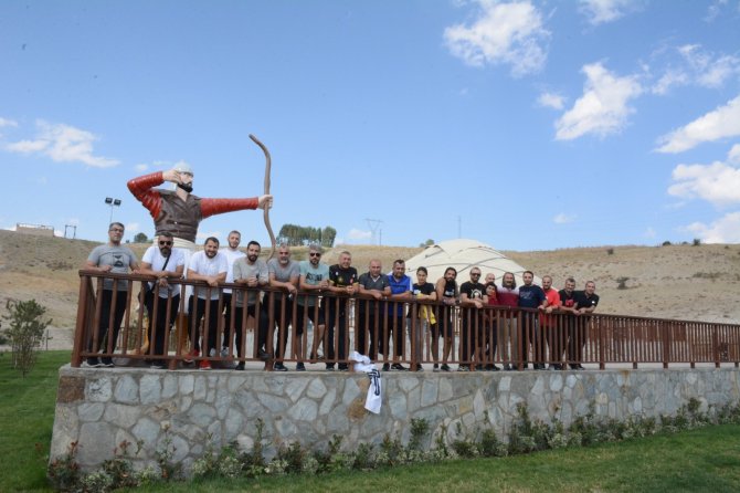 Milli Takım Antrenörleri Ahlat’ı gezdi