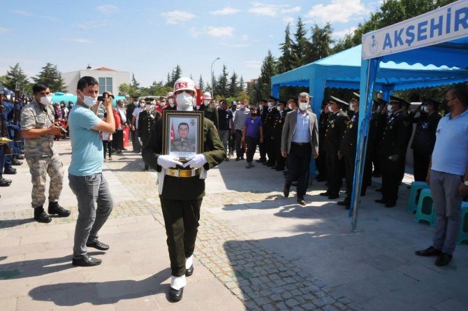 Şehit Ömer Faruk Erdem Konya'da gözyaşlarıyla uğurlandı