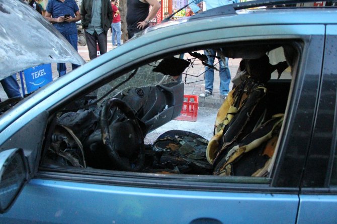 Amasya’da seyir halindeki otomobil alev alev yandı