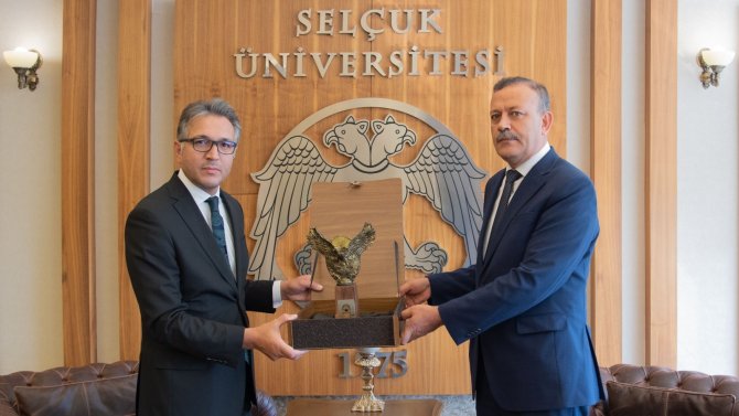 Selçuk Üniversitesi deneyimlerini  paylaşıyor