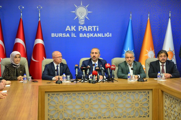 Adalet Bakanı Gül: Türkiye, AK Parti ile yol yürüyecektir
