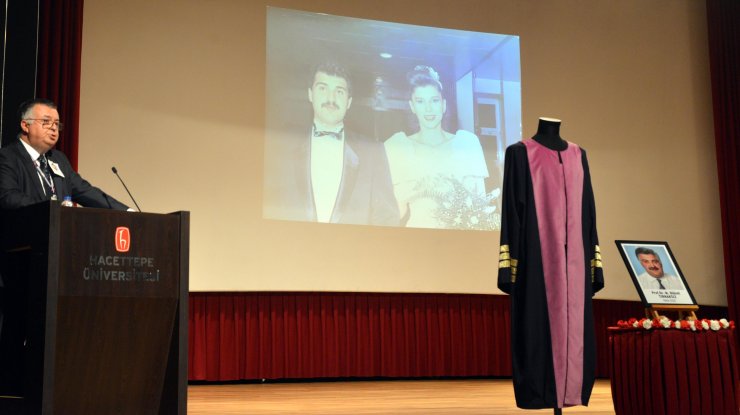 Covid-19'dan hayatını kaybeden Prof. Dr. Tırnaksız için hüzünlü tören