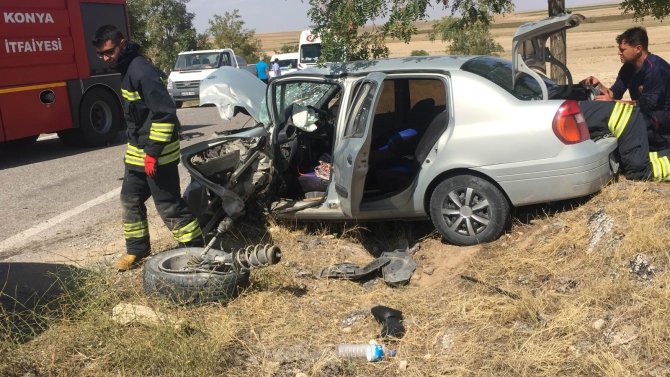 Konya’da hafif ticari araç ile otomobil çarpıştı: 4 yaralı