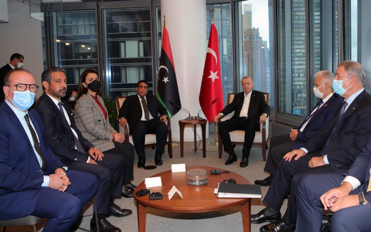 Cumhurbaşkanı Erdoğan, Libya Başkanlık Konseyi Başkanı el-Menfi ile görüştü