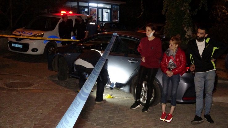 İzmir'de sokak ortasında silahlı saldırı: 1 ölü