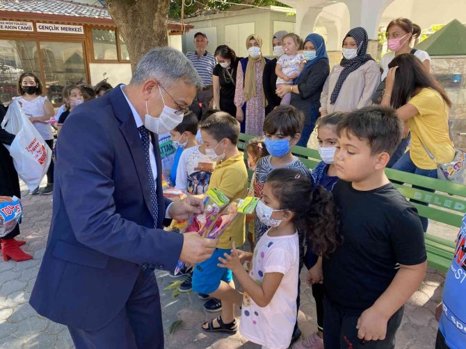 Öğrencilerden “Mavi Kapak” projesine destek