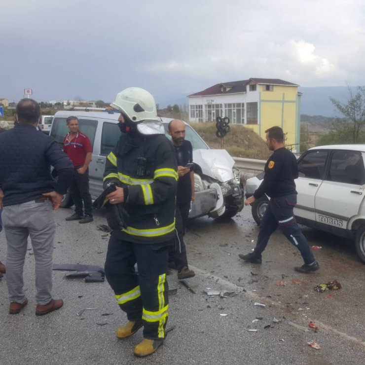 Kastamonu'da zincirleme trafik kazası: 10 yaralı