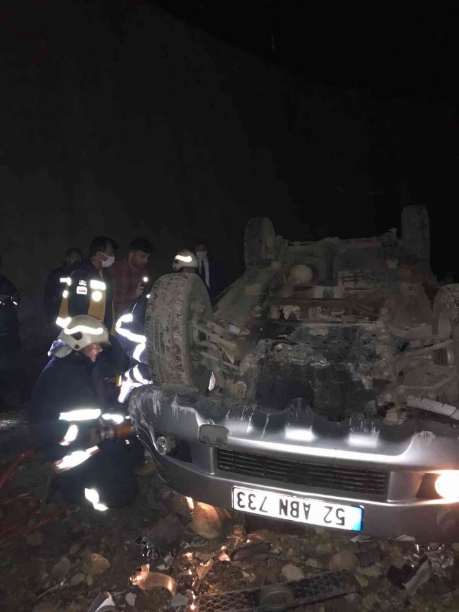 Ordu’da araç içinde sıkışan sürücü güçlükle kurtarıldı