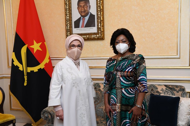 Emine Erdoğan, Angola Cumhurbaşkanı’nın eşiyle görüştü