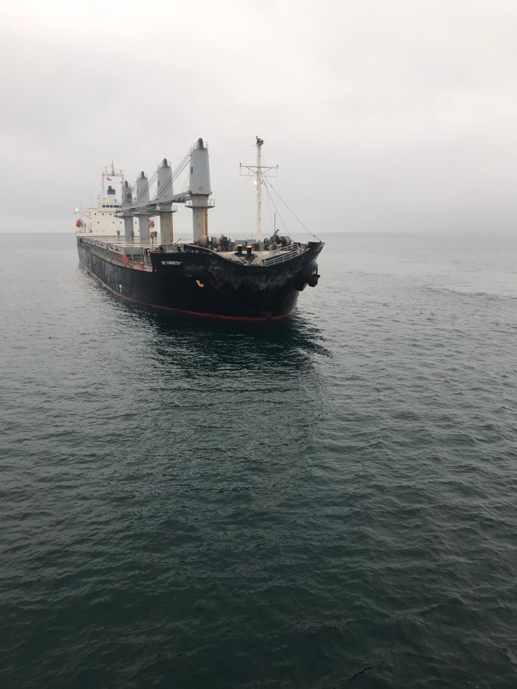 Marmara Denizi’nde iki gemi çarpıştı