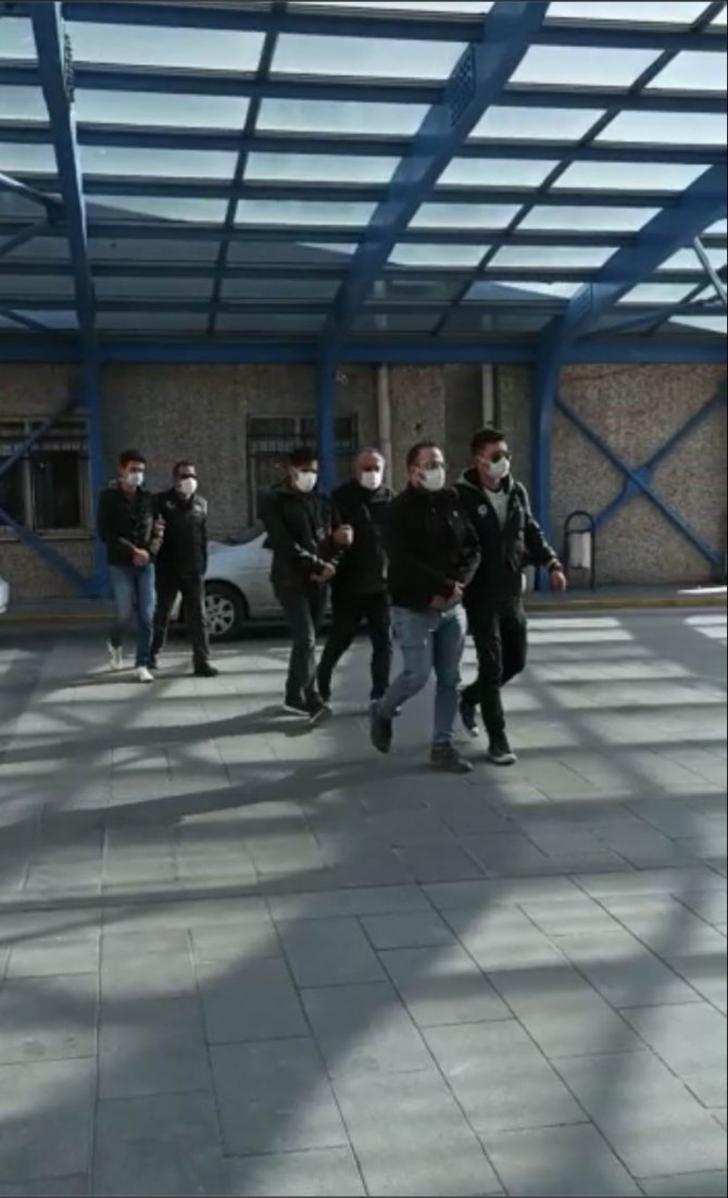 Konya'da FETÖ’nün askeri mahrem yapılanmasına operasyon! 13 gözaltı