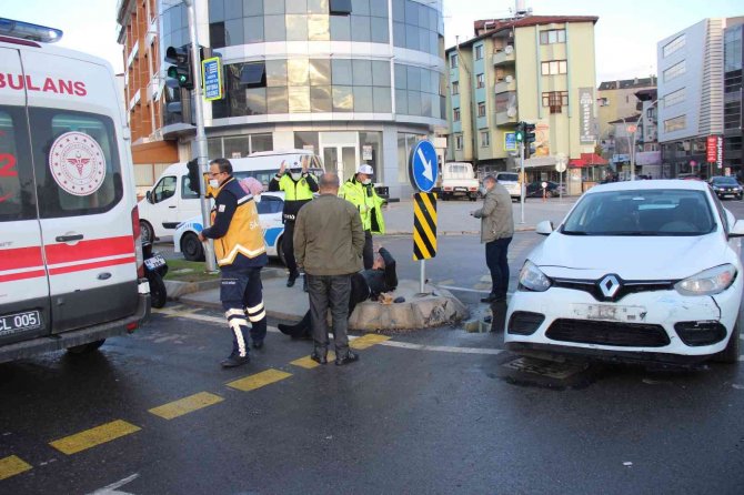 Otomobil ile motosiklet çarpıştı: 1 yaralı