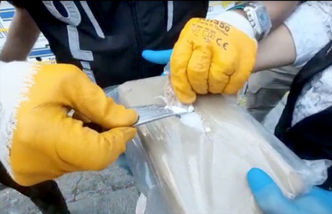 Mersin Uluslararası Limanı'nda 60 kilo 950 gram kokain ele geçirildi