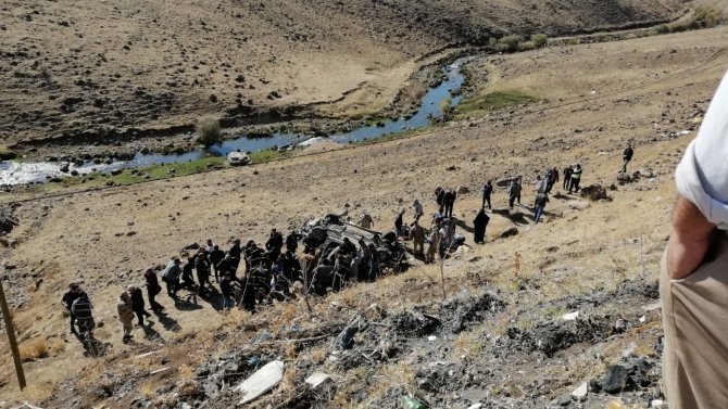 Feci kaza: 3 ölü, 2 yaralı