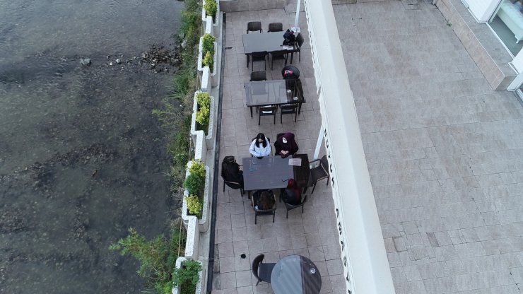 Nehir manzaralı otel, kız öğrencilere yurt oldu