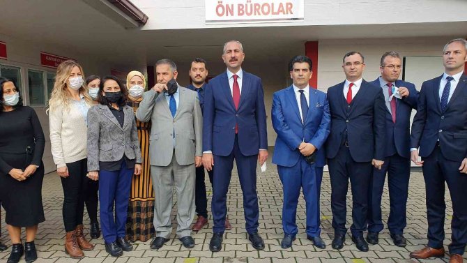 Adalet Bakanı Gül, Uzlaşı Kütüphanesi’nin açılışını yaptı