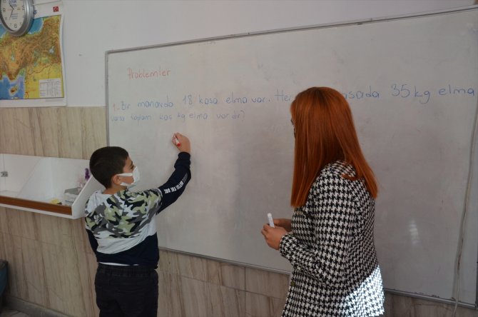 Karamanlı öğrenci Uluslararası Matematik Yarışması'nda dünya birincisi oldu