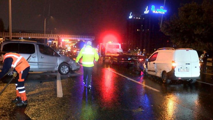 Sarıyer'de zincirleme trafik kazası : 2 yaralı 