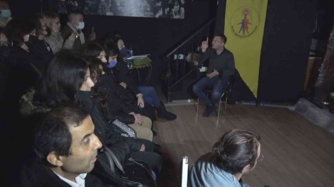 Samsun’da engelliler için işaret diliyle tiyatro gösterimi yapıldı