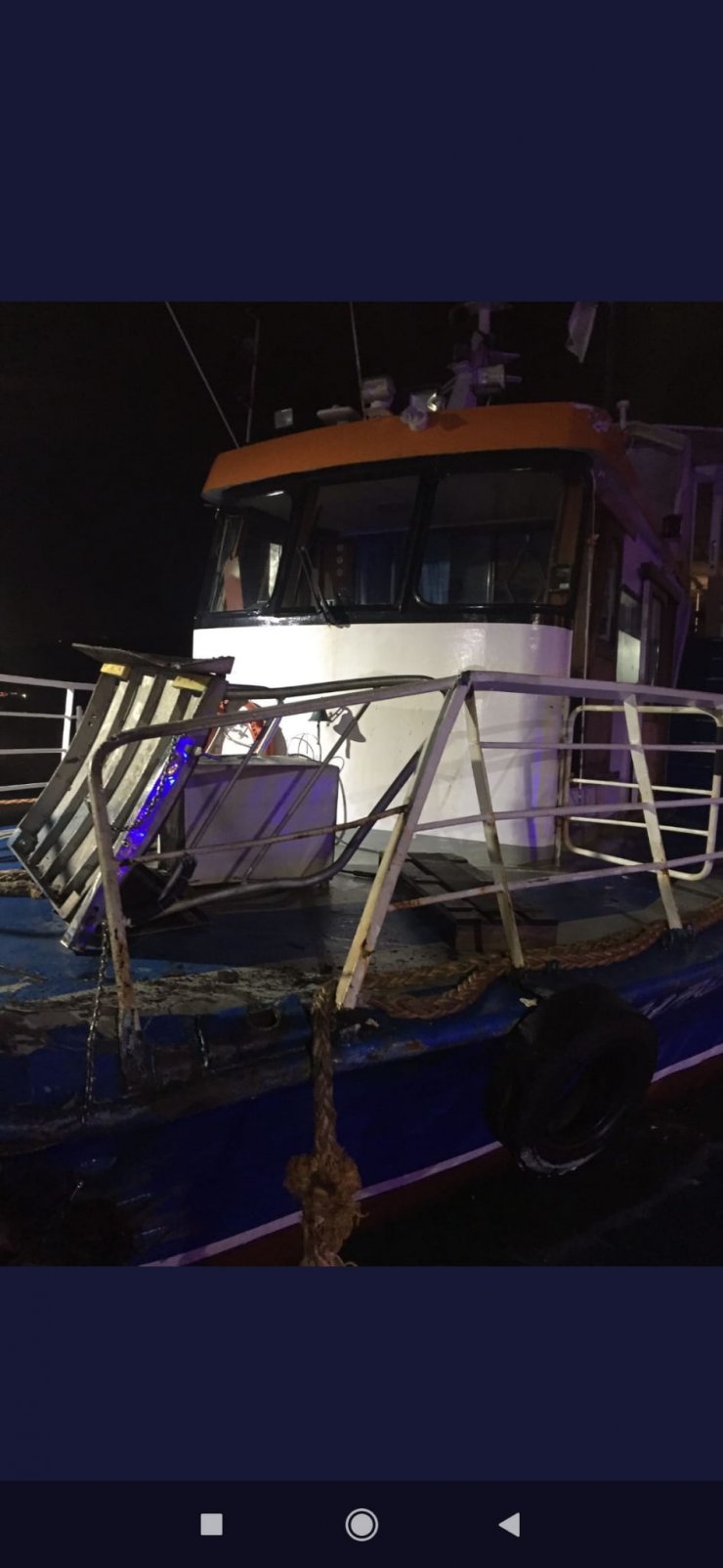 Anadolukavağı önlerinde kargo gemisi ile gezi teknesi çarpıştı: 2 hafif yaralı 