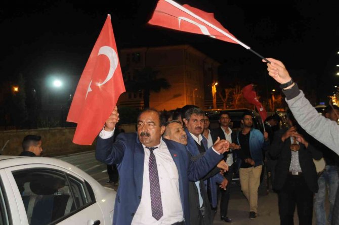 Eski AK Parti İlçe Başkanının kardeşi silahlı saldırıda hayatını kaybetti