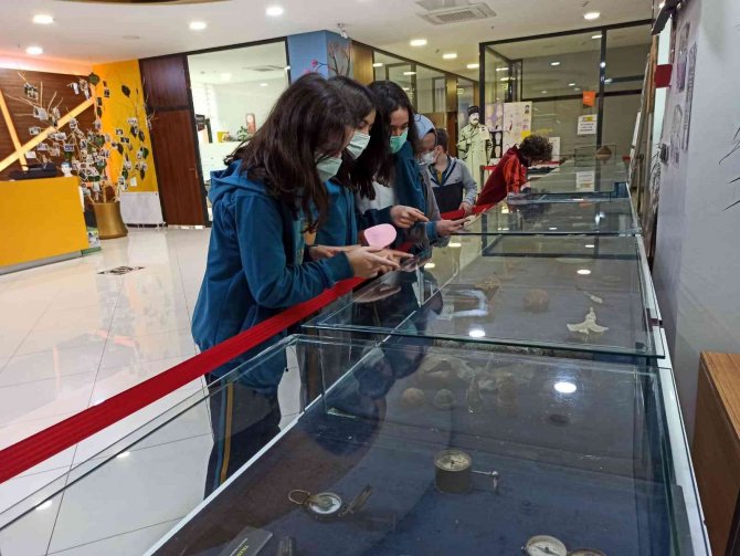 Öğrenciler bu müzede tarihe tanıklık ediyor