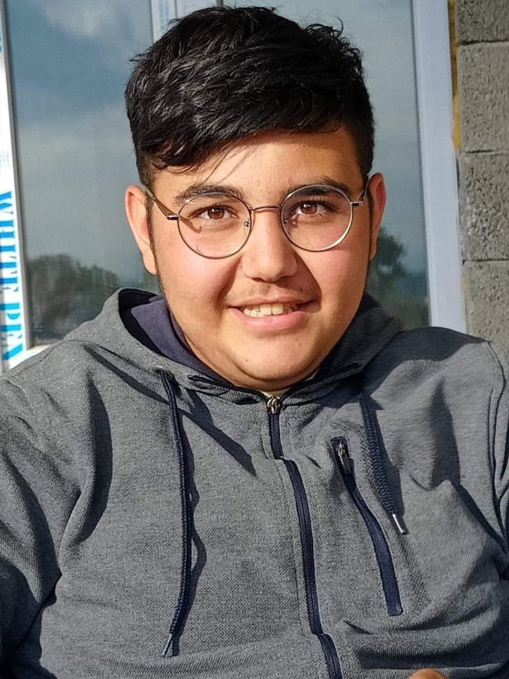 16 yaşındaki Melik Taha, kalp krizinden öldü