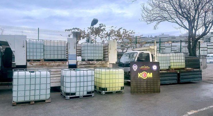 Ankara'da 9 ton etil ve metil alkol ele geçirildi