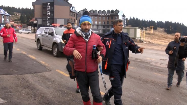 Uludağ'da mahsur kalan dağcılara 14 saat sonra ulaşıldı