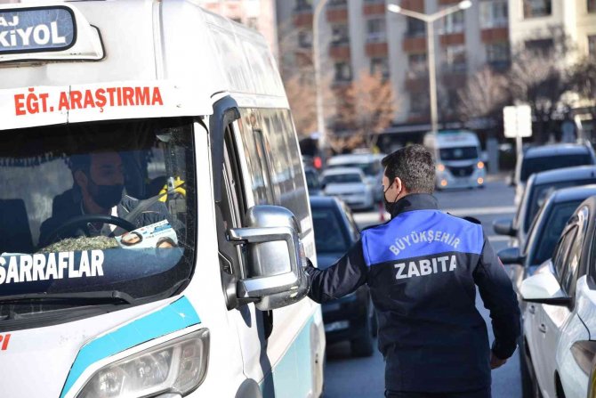 Konya Büyükşehir zabıta ekipleri dilencilere yönelik denetimleri artırdı