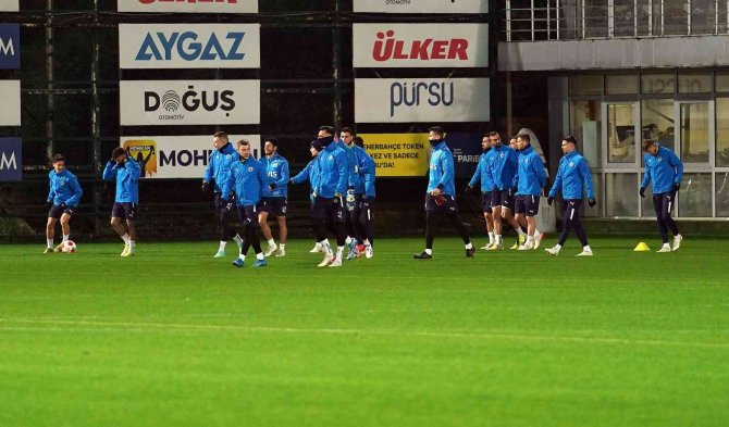 Fenerbahçe, Eintracht Frankfurt hazırlıklarını tamamladı