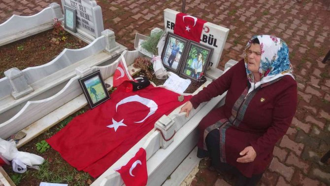 Eren Bülbül’ün hayatının konu edildiği film doğum günü olan 1 Ocak’ta vizyona giriyor