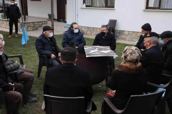 Korona virüsü yenik düşen muhtar son yolculuğuna uğurlandı