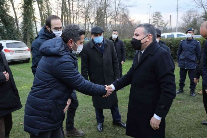 Korona virüsü yenik düşen muhtar son yolculuğuna uğurlandı