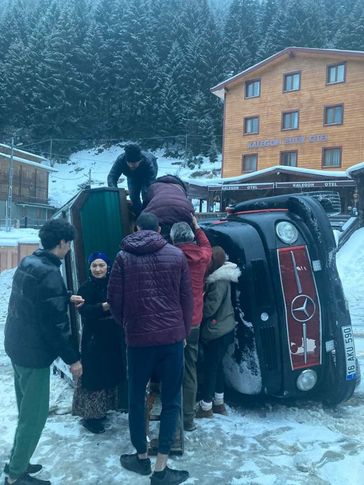 Ayder Yaylası’nda karavan devrildi: 1 yaralı