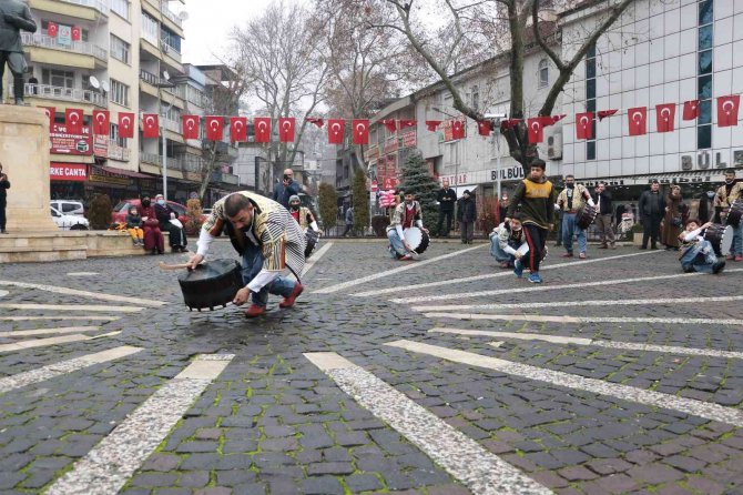 Cumhurbaşkanı Erdoğan’a davul zurnalı destek