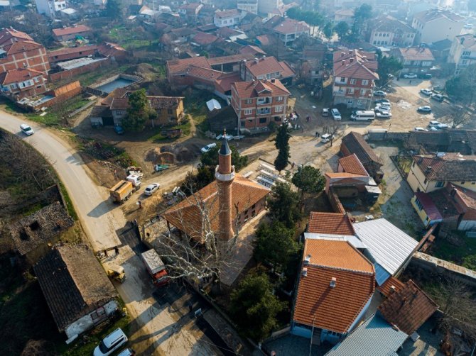 Tarihî cami yeniden ibadete açıldı