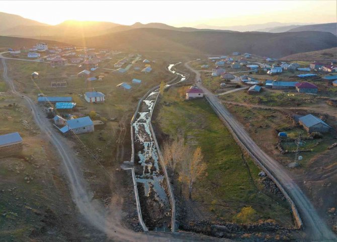 Taşkın koruma tesisi tamamlandı