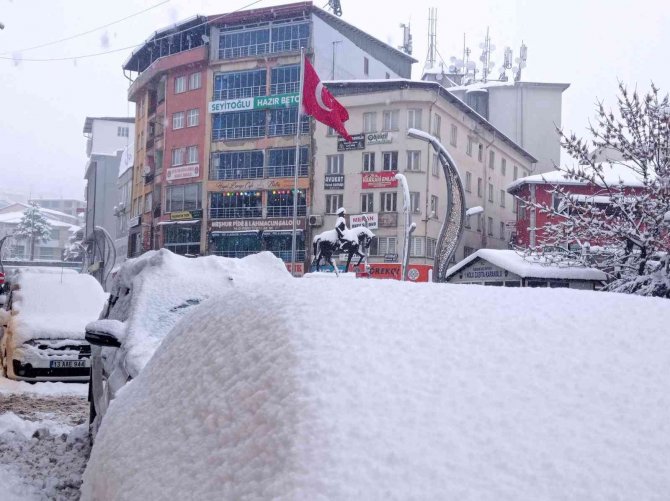 95 yerleşim yerinin yolu kapandı