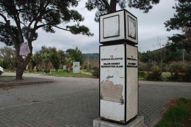 Nazım Hikmet Parkının bakımsızlığı tepki çekiyor