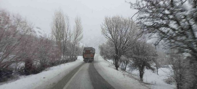 Tunceli’de 163 köy yolu ulaşıma kapandı