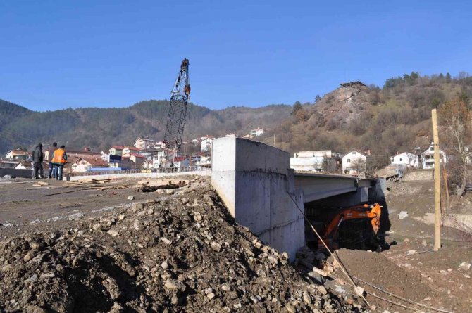 Kastamonu’da selin yaraları sarılmaya devam ediyor