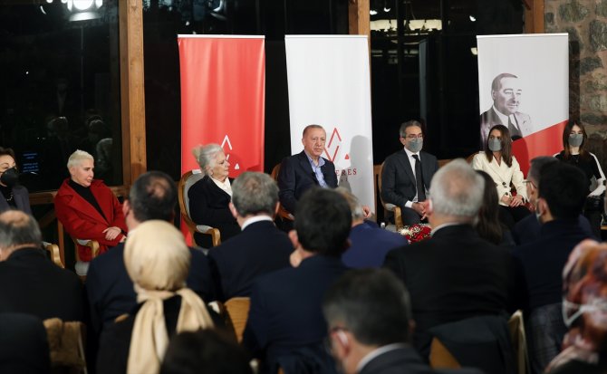Cumhurbaşkanı Erdoğan: Alçak oyunları bozacak kararlılığa sahibiz!