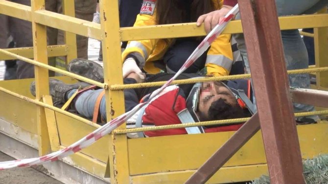 Metro inşaatına düşen işçi ağır yaralandı