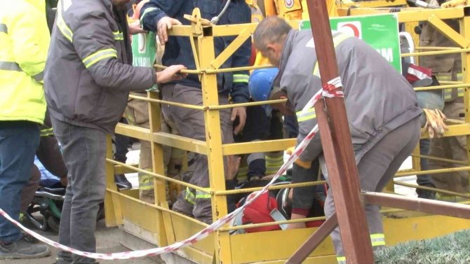 Metro inşaatına düşen işçi ağır yaralandı