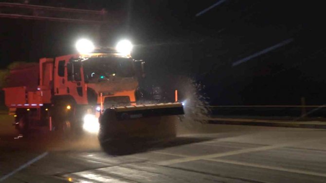 43 ilin geçiş güzergahında yoğun kar yağışı etkili oldu