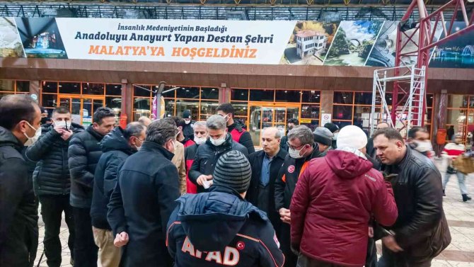 Malatya’da binden fazla kişi yurtlara yerleştirildi