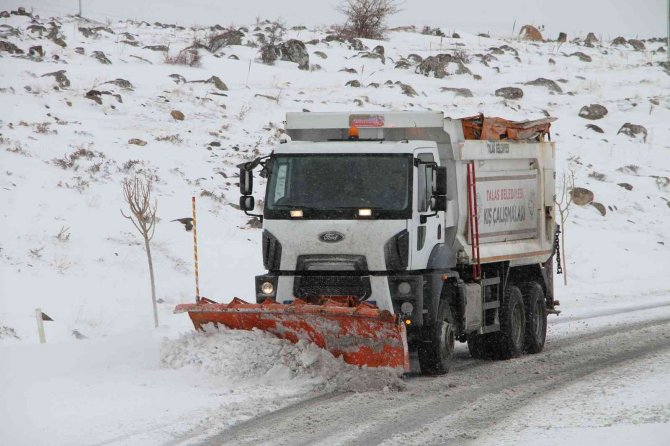 Talas’ta kış çalışmalarına aralıksız devam