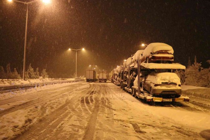 TEM’de trafik Bolu Tüneli’nden Düzce’ye ulaştı