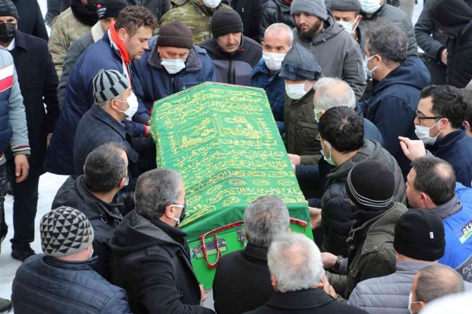 Amasya’da kar nedeniyle yaylada 3 gün mahsur kalan vatandaş ölü bulundu